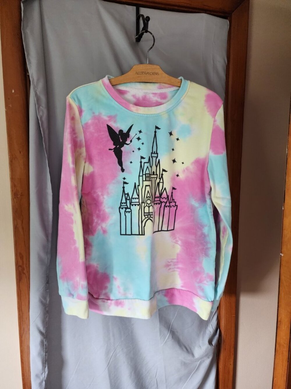 Pastel Tie Dye Fairy Castle Graphic Sweatshirt Size M